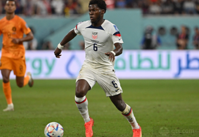 观察两国在 观察两国在